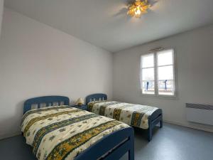 Appartements Appartement Saint-Martin-de-Re, 3 pieces, 4 personnes - FR-1-246C-21 : photos des chambres
