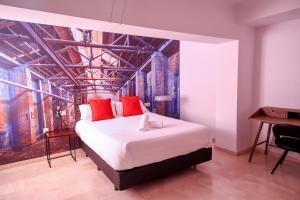 Urban Colours Sauceda VII