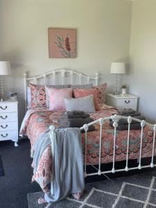 River Gardens Axedale Pet Friendly Farmstay B&B