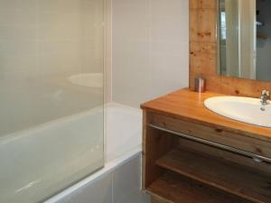 Duplex rénové avec piscine, WiFi, animaux admis aux Orres - FR-1-322-417