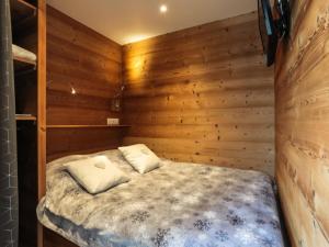 Apt cosy 4 pers, 2 ch, rénové, départ ski aux pieds - FR-1-545-12