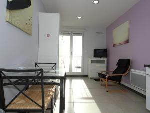 Studio climatisé avec WIFI à Balaruc-les-Bains - FR-1-553-23