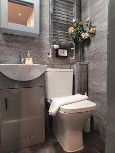 The Residence - NO 8