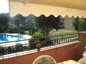 Superbe appartement T3 avec terrasse et parking à Cavalaire-sur-Mer - FR-1-100-206