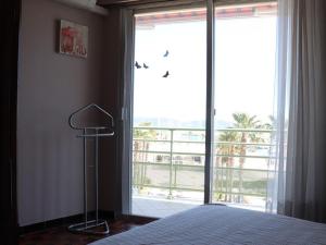 Appartements Appartement Cavalaire-sur-Mer, 3 pieces, 6 personnes - FR-1-100-225 : photos des chambres