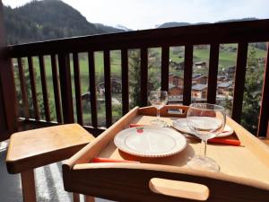 Appartement 5 pers. avec piscine, balcon, proche ski et village - FR-1-342-215