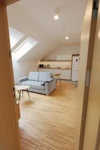 Apartmány U Květné zahrady - Hullein