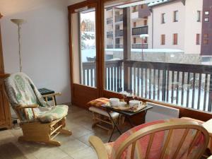 Appartements Appartement Vars, 3 pieces, 6 personnes - FR-1-330B-162 : photos des chambres