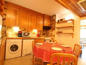 Appartement 6 pers. à Saint-Chaffrey avec balcon sud, parking, casier à skis et équipements complets - FR-1-330E-114