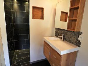 Chalets Chalet Areches-Beaufort, 4 pieces, 8 personnes - FR-1-342-208 : photos des chambres