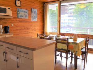 Studio cabine 6 couchages à Vars Les Claux, proche pistes et commerces - FR-1-330B-96