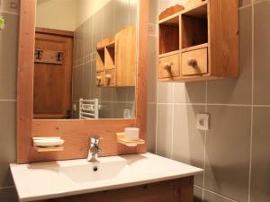 Appartements Duplex 3 pieces avec piscine, 6 couchages, a 50m des pistes - Quartier Fontbonne, Vars - FR-1-330B-117 : photos des chambres