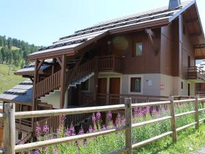 Appartements Duplex 3 pieces avec piscine, 6 couchages, a 50m des pistes - Quartier Fontbonne, Vars - FR-1-330B-117 : photos des chambres