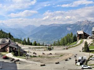 Appartement cosy 2 pièces, 6 couchages, pied des pistes, Risoul 1850 - FR-1-330-495