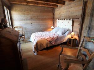 Chalets Chalet Areches-Beaufort, 4 pieces, 6 personnes - FR-1-342-158 : photos des chambres