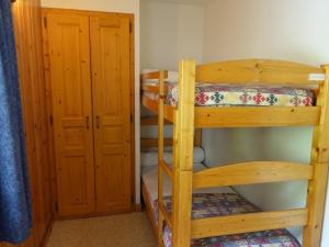 Appartement calme 4 pers, pied des pistes avec parking - FR-1-342-160