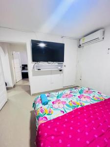 Apartamento en el Rodadero cerca al mar Wifi y parqueadero