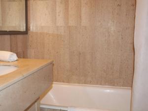 Studio rénové en bord de mer à Villeneuve-Loubet - FR-1-252A-4