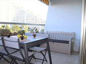 Appartements Appartement Villeneuve-Loubet, 2 pieces, 4 personnes - FR-1-252A-9 : photos des chambres