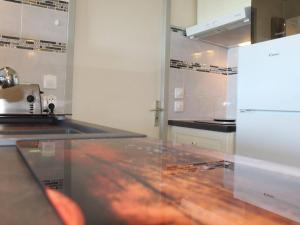 Charmant 2P en bord de mer, 4 couchages, marina, proche gare et centre, parking vélos et scooters - FR-1-252A-9