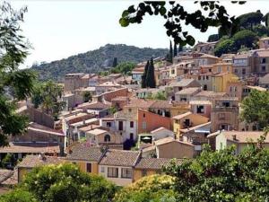 Appartements Charmant 2P renove, coeur medieval, 4 couchages - Bormes-les-Mimosas - FR-1-251-311 : photos des chambres