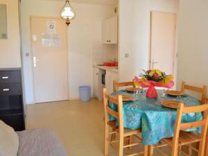 Appartements Appartement Frejus, 2 pieces, 4 personnes - FR-1-226A-366 : photos des chambres