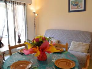 Appt à Fréjus avec piscine, proche commerces, 4 pers, 2 pièces - FR-1-226A-366