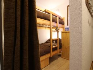 Appartements Appartement Vallouise-La Casse, 2 pieces, 6 personnes - FR-1-330G-57 : photos des chambres