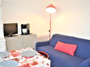 Appartements Appartement Cavalaire-sur-Mer, 2 pieces, 4 personnes - FR-1-226B-122 : photos des chambres