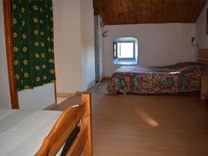 Maisons de vacances Maison Grospierres, 2 pieces, 3 personnes - FR-1-382-64 : photos des chambres