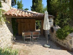 Maisons de vacances Maison Grospierres, 2 pieces, 3 personnes - FR-1-382-64 : photos des chambres