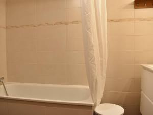 Studio mezzanine proche pistes pour 5 pers. - FR-1-180-366