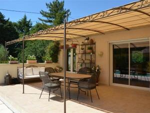 Maisons de vacances Maison Vallon-Pont-d'Arc, 4 pieces, 6 personnes - FR-1-382-63 : photos des chambres