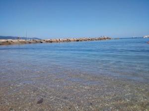 Appartements Studio Climatise avec Terrasse et Parking au Centre du Lavandou - FR-1-251-202 : Appartement (4 Adultes)