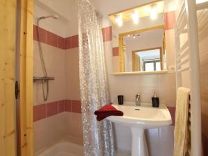 Appartement lumineux 3 pièces avec balcon, idéalement situé à La Salle-les-Alpes, 6 couchages - FR-1-330F-124