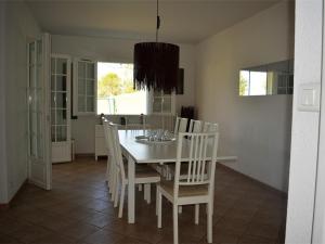 Maisons de vacances Maison Saint-Maurice-d'Ardeche, 6 pieces, 8 personnes - FR-1-382-62 : photos des chambres