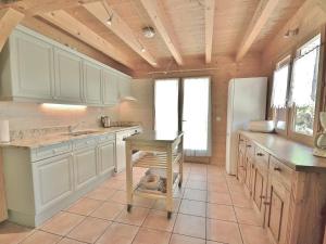 Chalets Chalet Le Grand-Bornand, 6 pieces, 15 personnes - FR-1-391-24 : photos des chambres