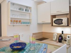 Appartement 2P cabine rénové, clim, wifi, terrasse, parking, proche plage - Sainte-Maxime - FR-1-226-304