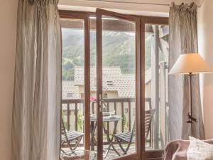 Appartements Appartement Le Monetier-les-Bains, 5 pieces, 8 personnes - FR-1-330F-12 : photos des chambres