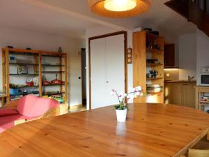 Appartement skis aux pieds 6 pers, balcon sud, garage, ménage inclus, 3* - FR-1-241-171