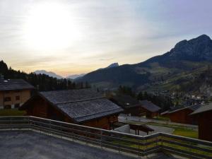 Appartements Appartement skis aux pieds 6 pers, balcon sud, garage, menage inclus, 3* - FR-1-241-171 : photos des chambres