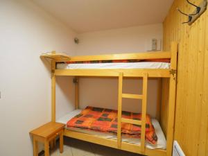 Studio ski aux pieds avec terrasse, parking et Wi-Fi - 4 couchages - FR-1-241-173