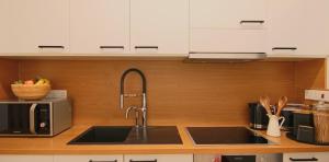 Phaedrus Living Seaside Luxury Flat Athina 109