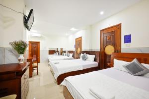 An Binh 2 hotel near Dam Sen Park