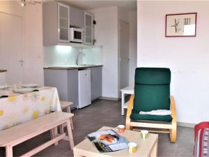 Appartements Appartement 2 pieces cabine - 6 couchages - Risoul 1850 - FR-1-330-152 : photos des chambres