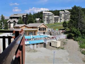 Appartement cosy 2 pièces avec balcon et accès piscine à Risoul - FR-1-330-164