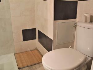Appartements Appartement pieds des pistes, 2 cabines, 4 personnes - Risoul 1850 - FR-1-330-173 : photos des chambres