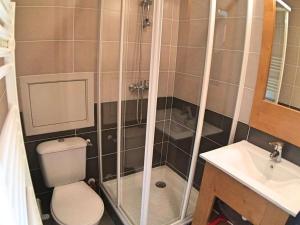 Appartements Duplex Montagnard avec Piscine, Parking et Proche Pistes - 6 Couchages, Vars Les Claux - FR-1-330B-18 : photos des chambres