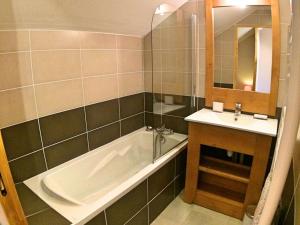 Duplex Montagnard avec Piscine, Parking et Proche Pistes - 6 Couchages, Vars Les Claux - FR-1-330B-18