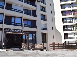 Appartements Appartement Risoul, 1 piece, 4 personnes - FR-1-330-57 : photos des chambres